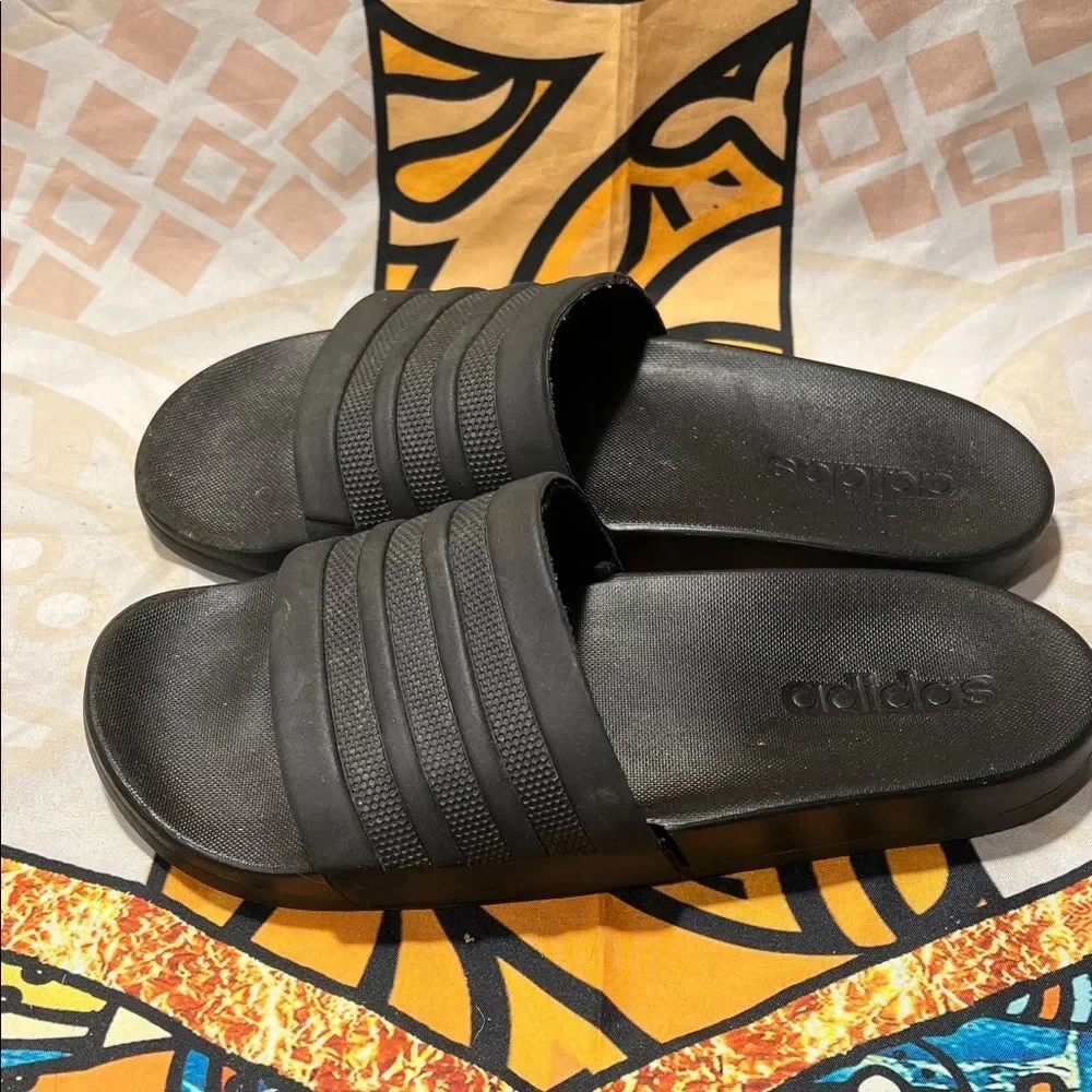 Mens Adidas Adilette Comfort Slides - Size 7